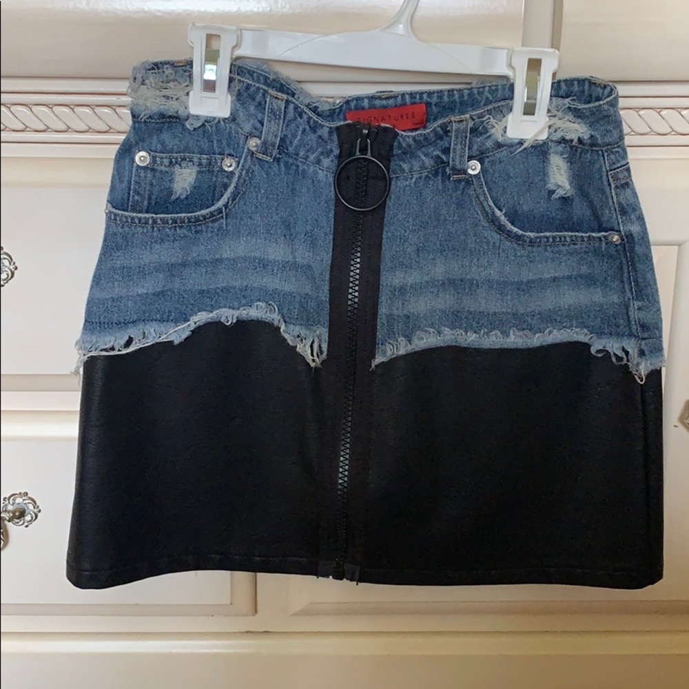 Denim skirt